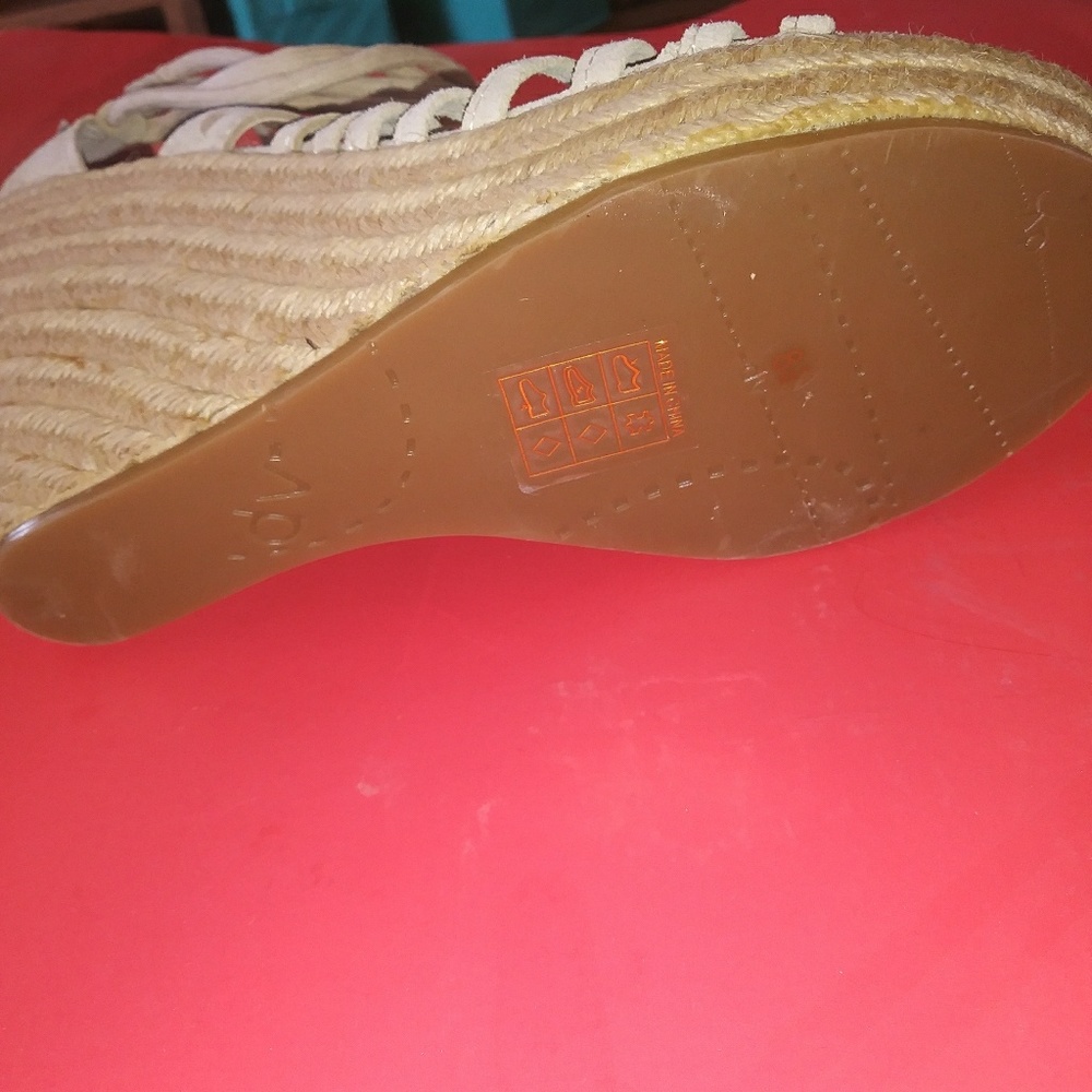 Shoes - Picture 2 of 2